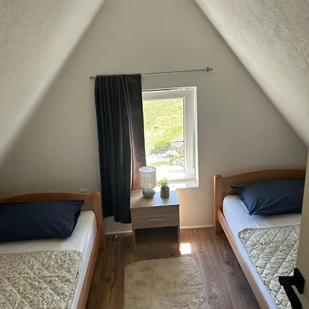 Vikendica Pod Jelinkom Blidinje